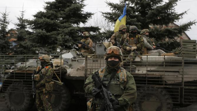 Poroșenko este gata să instaureze LEGEA MARȚIALĂ în toată Ucraina
