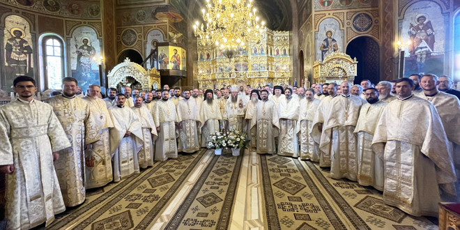 Trei decenii de la înființarea Episcopiei Covasnei și Harghitei – 130 de preoți au participat la Liturghia aniversară din Catedrala Episcopală din Miercurea-Ciuc