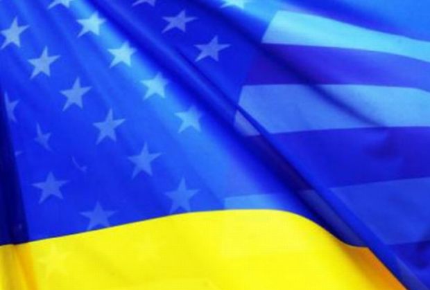Jurnalist britanic: Dacă Ucraina parafa tratatul de asociere cu UE, ar fi semnat pentru distrugerea propriei economii,la fel ca în România și Bulgaria